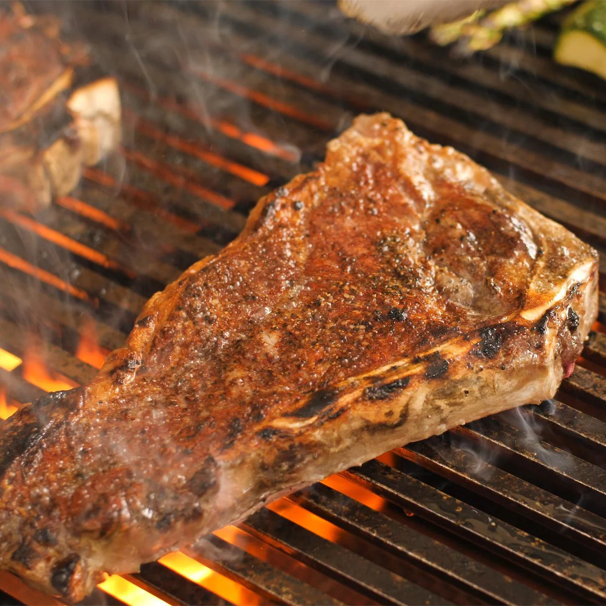 Fire Magic - CM650I-RT1P - Choice Multi-User 36-Inch Built-In Propane Gas Grill - Searing Steak