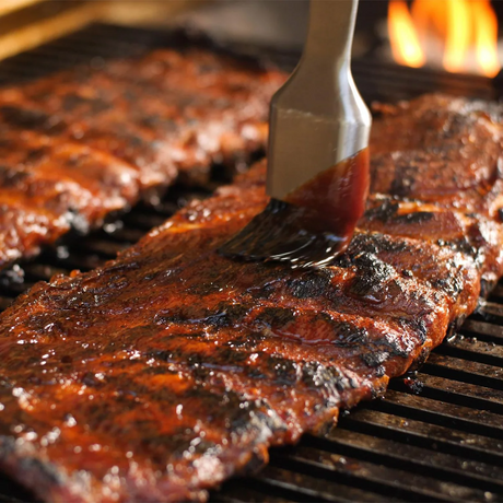 Fire Magic - CM430I-RT1N - Choice Multi-User 24-Inch Built-In Natural Gas Grill - Saucing Ribs