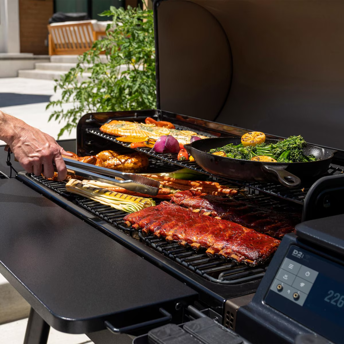 Traeger TFB93RLG Ironwood XL Wood Pellet Grill W/ Pop-And-Lock Accessory Rail - Grilling with P.A.L Accessories (Sold Separately)