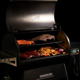 Traeger TFB89BLF Ironwood 885 Wood Pellet Grill - Fully Loaded