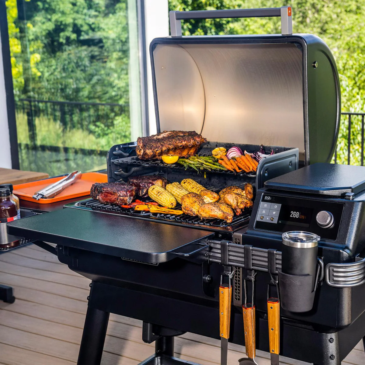 Traeger TFB61RLG Ironwood Wood Pellet Grill W/ Pop-And-Lock Accessory Rail - P.A.L Accessories (Sold Separately)